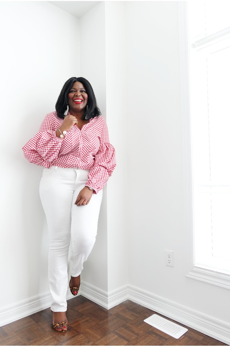 5 places to buy Affordable plus size clothing in Canada- Gingham top and white denim- Assa Cisse-mycurvesandcurls.com