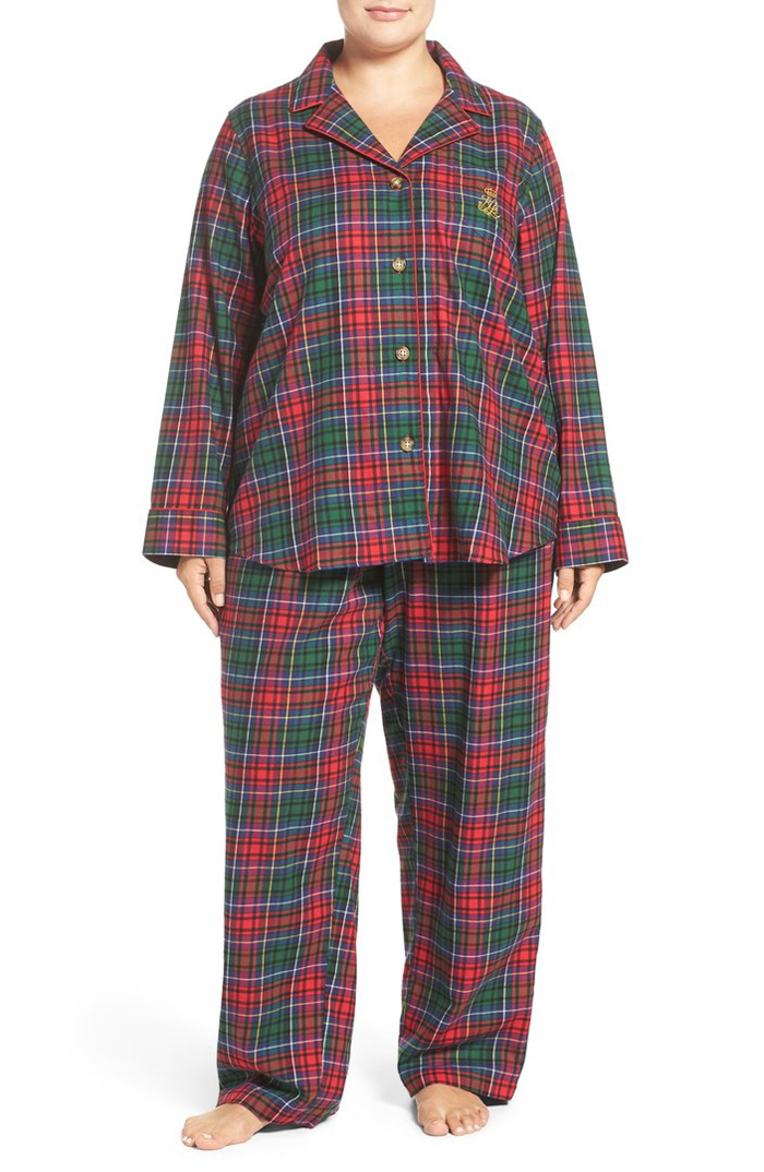 cute-plaid-plus-size-pajama-sets-for-the-holidays