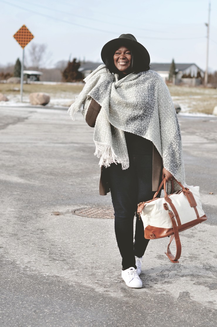 Dark Denim + Poncho // Casual Winter Travel Outfit (Plus Size
