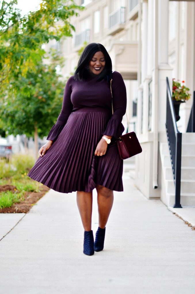 How To Wear A Pleated Skirt With A Tummy - My Curves And Curls