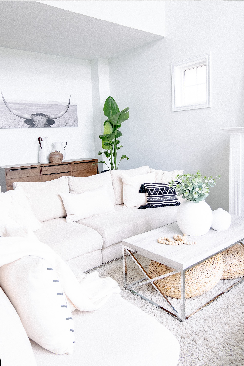 cozy neutral living room ideas- Assa  mycurvesandcurls.com