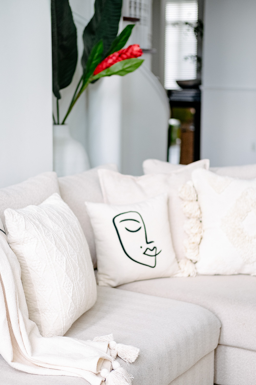 neutral living room ideas hm pillows